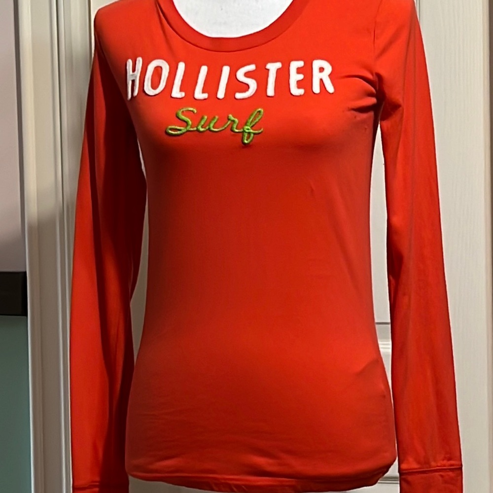 Holister long sleeve tshirt